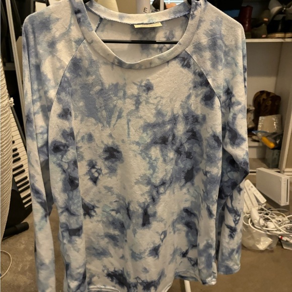 bobbie brooks sweater Plus Size Women’s 1X Tie-dye Blue/White NEW TAGS Comfy - Picture 1 of 12